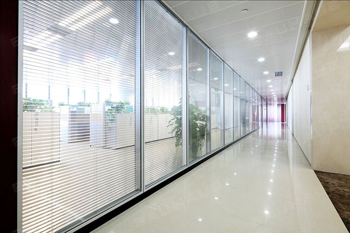 Acceptance criteria for glass partitioning works?